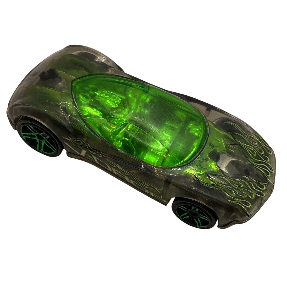 Hot Wheels Phastasm Translucent Smoke Green Flames‎ X-Raycers Diecast Car 2005
